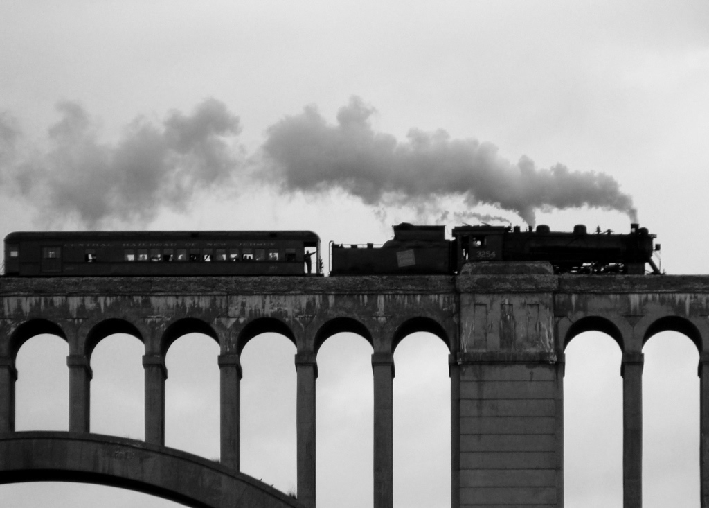 Train crossing the Nicholson Bridge