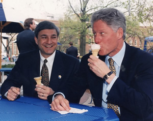 Graham Spanier and Bill Clinton eating Creamery ice cream