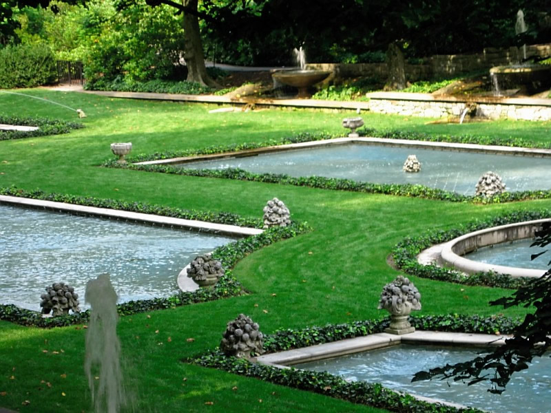Italian Water Garden